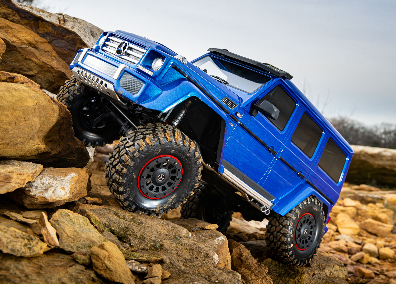 Blue G 500 auf den Felsen