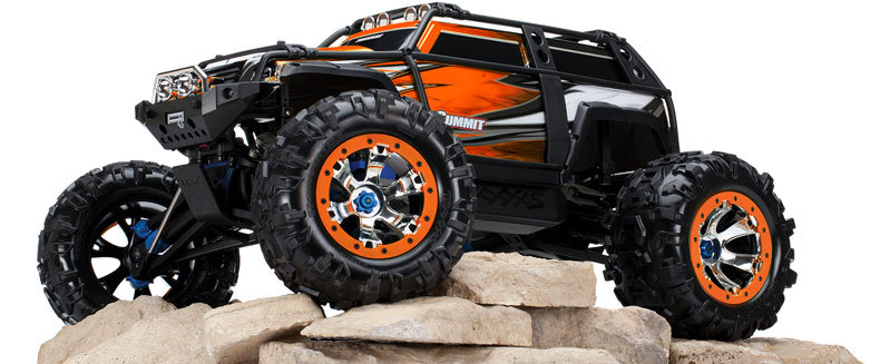 Vielseitige All-Terrain-Performance mit aktualisierter Orange-Lackierung - Traxxas News Vielseitige All-Terrain-Performance mit aktualisierter Orange-Lackierung