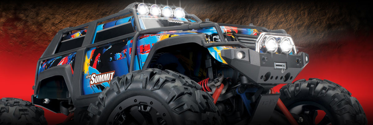 Genießen Sie Big Summit Spaß in einem bequemeren 1 / 16 Scale-Größe! - Traxxas News Genießen Sie Big Summit Spaß in einem bequemeren 1 / 16 Scale-Größe!