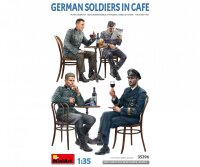 1:35 Fig. Dt. Soldaten im Caf&eacute; (4)