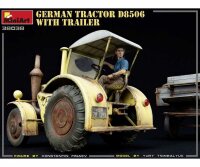 550038038 1:35 Deutscher Traktor D8506 mit Anhänger (1)