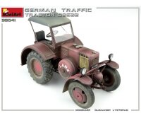 550038041 1:35 Deutscher Traktor/Zugmaschine "D8532"