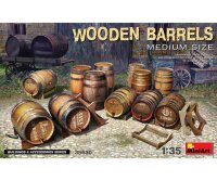 550035630 1:35 Holzfässer mittlere Größe (12)