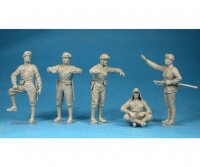 550035128 1:35 Fig. JPN Panzerbesatzung (5)