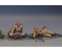 550035233 1:35 Fig. Sov. Soldaten machen Pause (5)