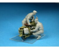 550035284 1:35 Fig. US Motorradmechaniker (3) SE