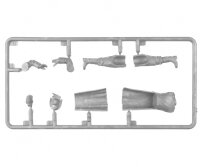 550035286 1:35 Fig. Dt. Soldaten m.Kraftstoffk.(2)