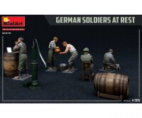 550035378 1:35 Fig. Dt. Soldaten in Ruhe (5) SE