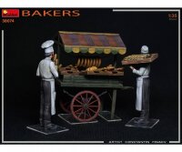 550038074 1:35 Fig.-Set Bäcker m. Marktkarren (2)