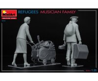 550038084 1:35 Figuren-Set Reisende Musikerfamilie (2)